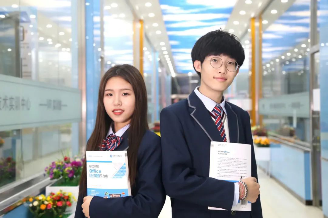 �ܽ^�ȴ����ܽ^���]���s������������A�����A�ư�