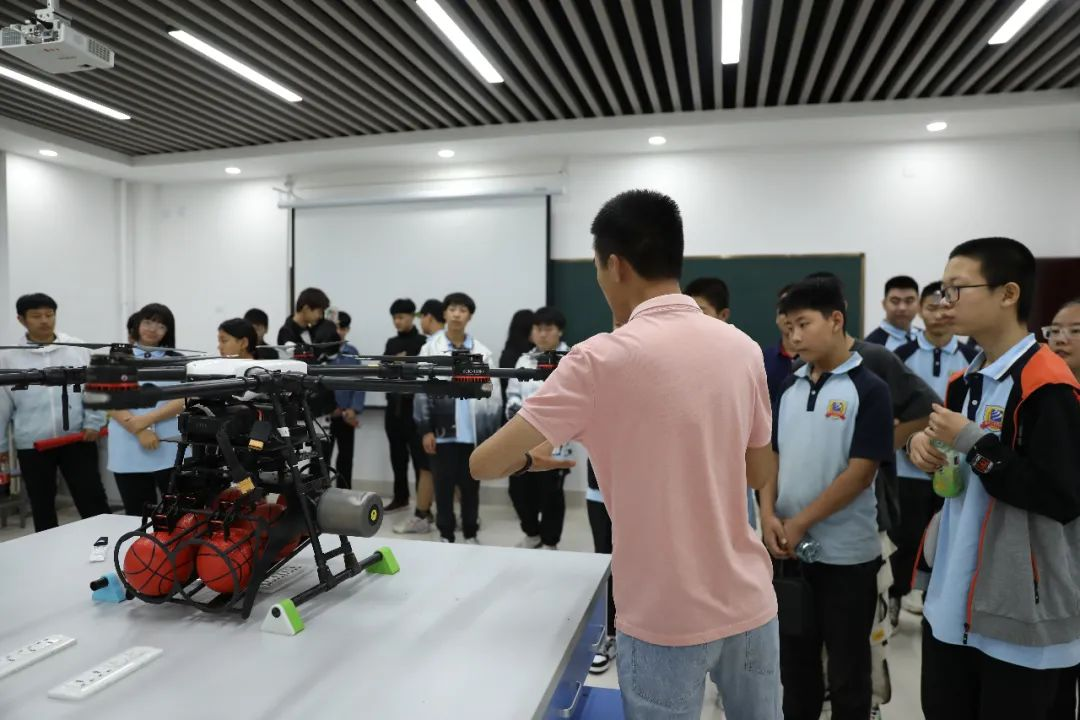 ӭ��2024��������ֵ������10��С�£�