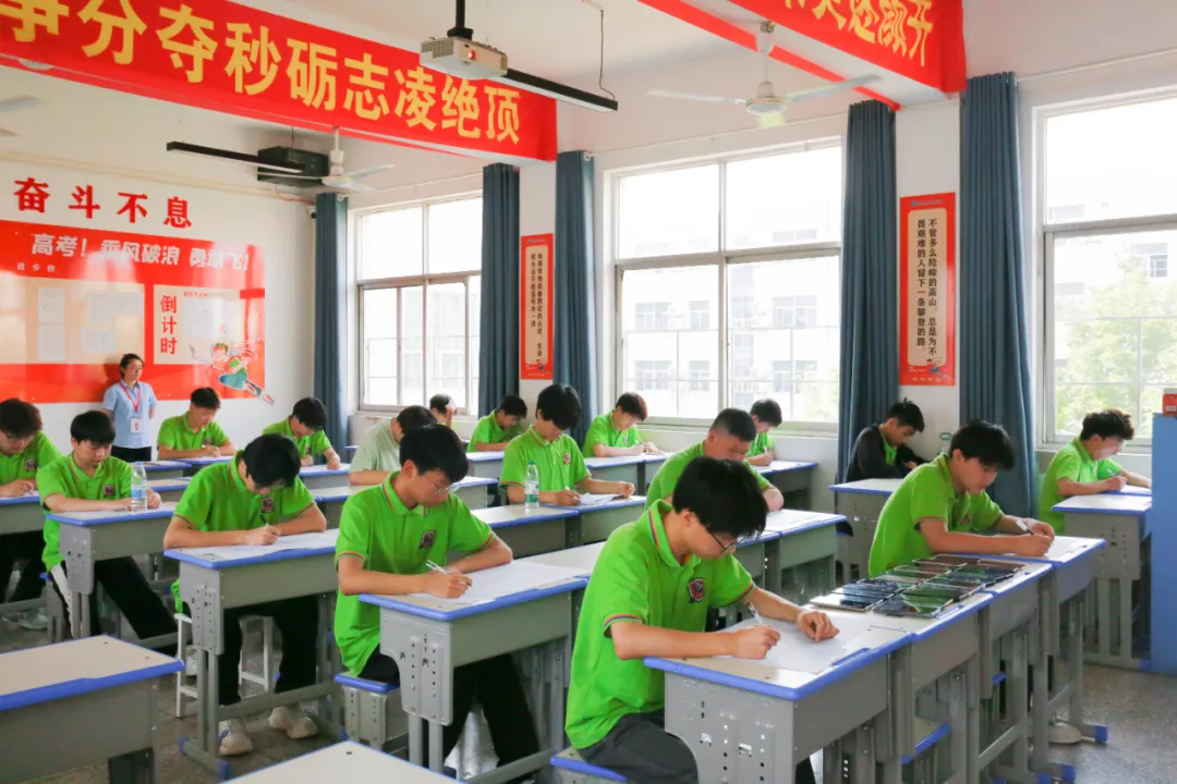 �п���Ӌ(j��)�r(sh��)���x��������A��X�W(xu��)У���_�����ܳɲ���ِ��