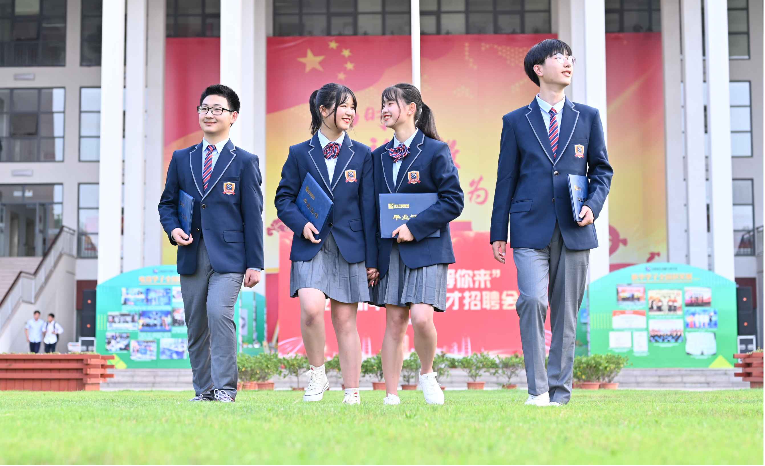 12λ�W����F���]���A��X�WУ���㲻�˽�һ�᣿